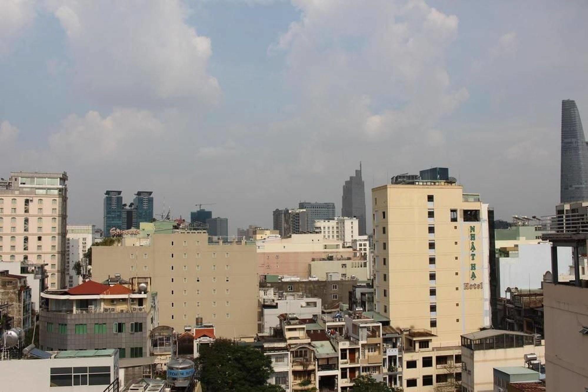 A25 - 55 Lê Anh Xuân Khách sạn